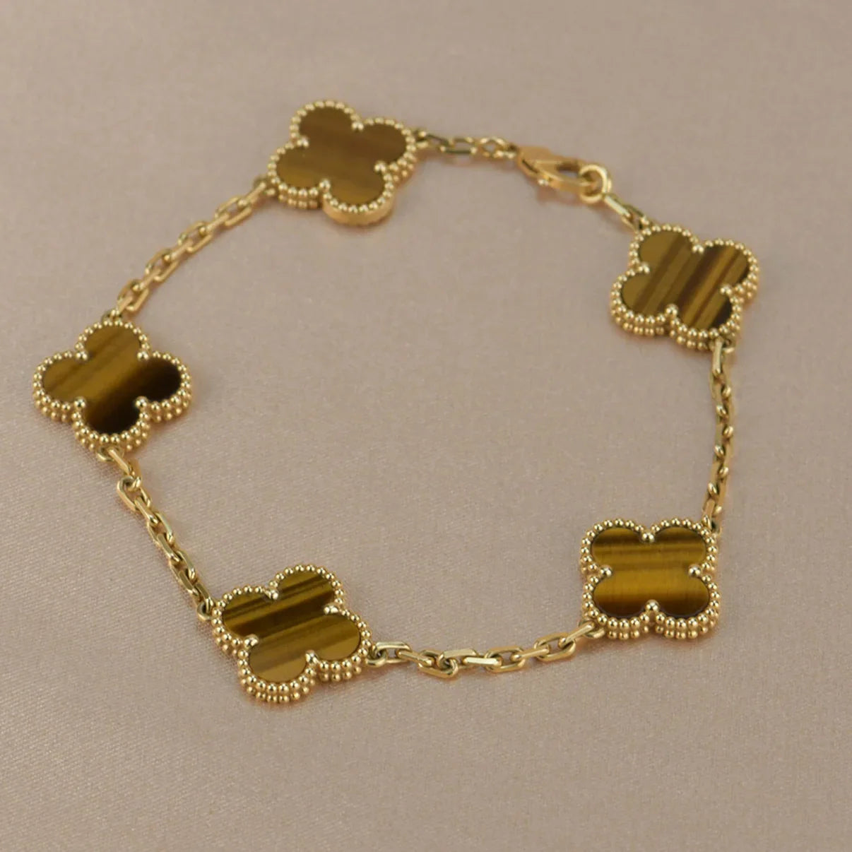 [NOBLE AURA] CLOVER 5 MOTIFS TIGER EYE BRACELET COLLECTION