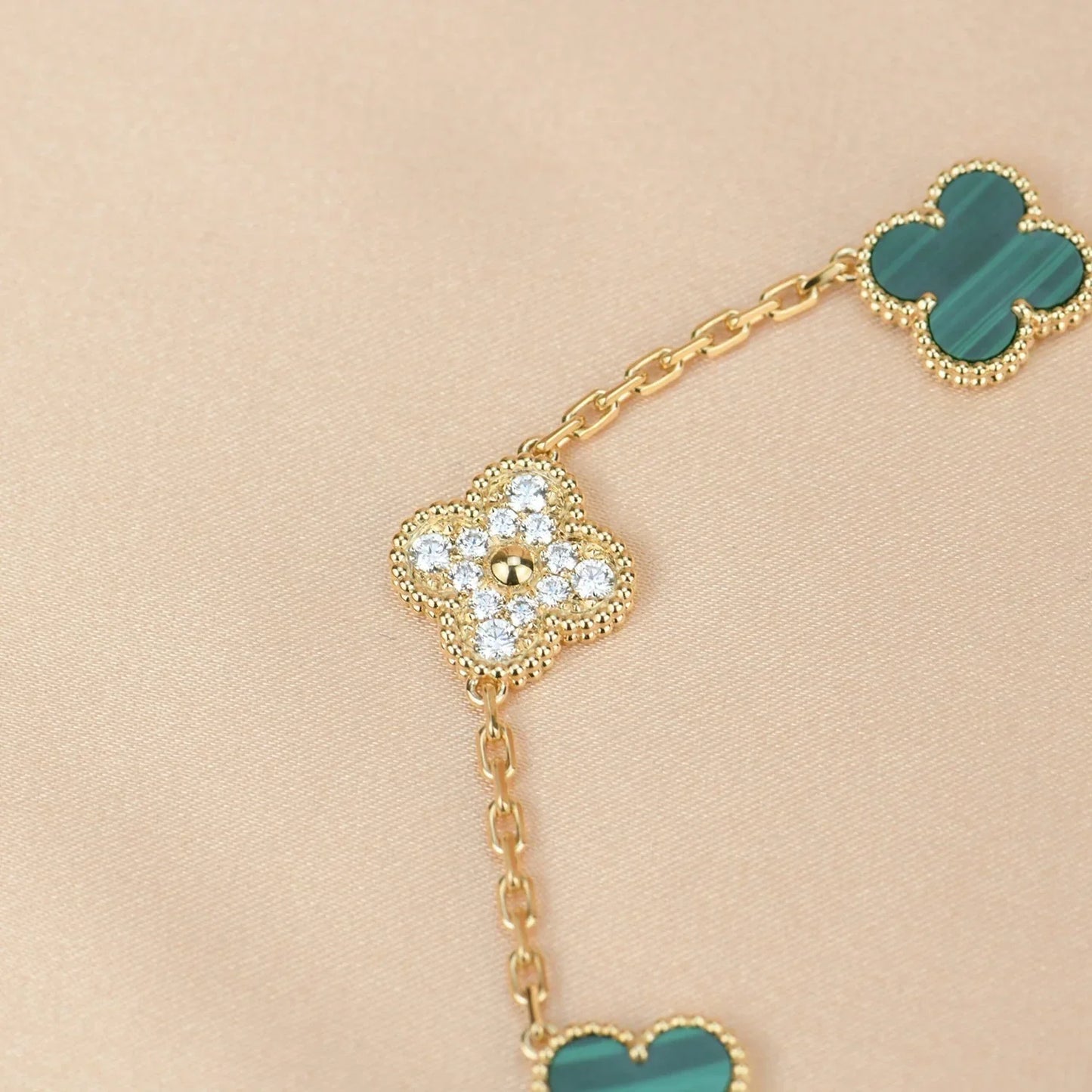 [NOBLE AURA] CLOVER 5 MOTIF MALACHITE BRACELET COLLECTION