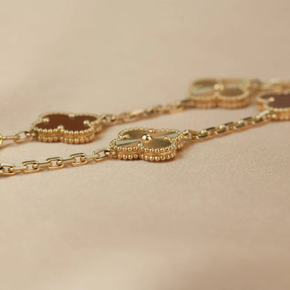 [NOBLE AURA] CLOVER 5 MOTIF RED CORNELIAN BRACELET COLLECTION