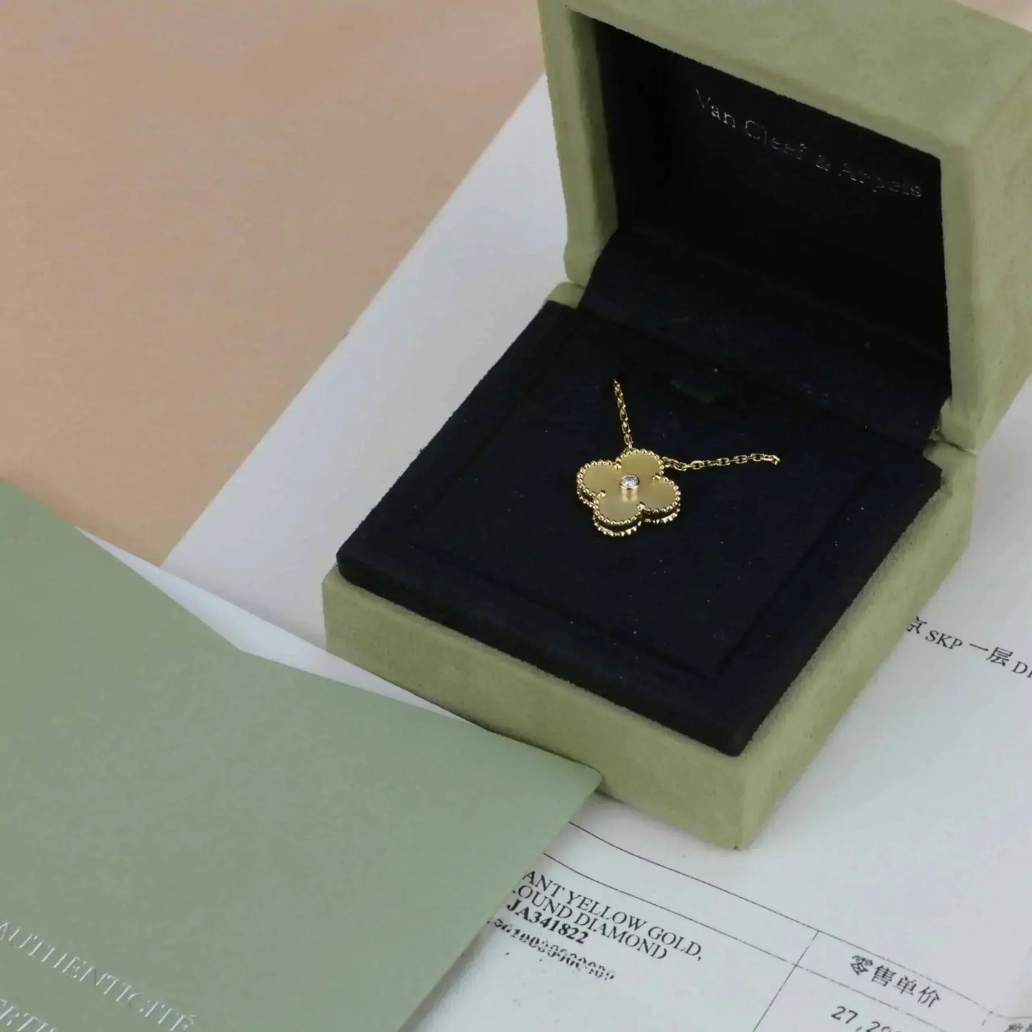 [NOBLE AURA]CLOVER 15MM DIAMOND GOLD MOTHER OF PEARL NECKLACE