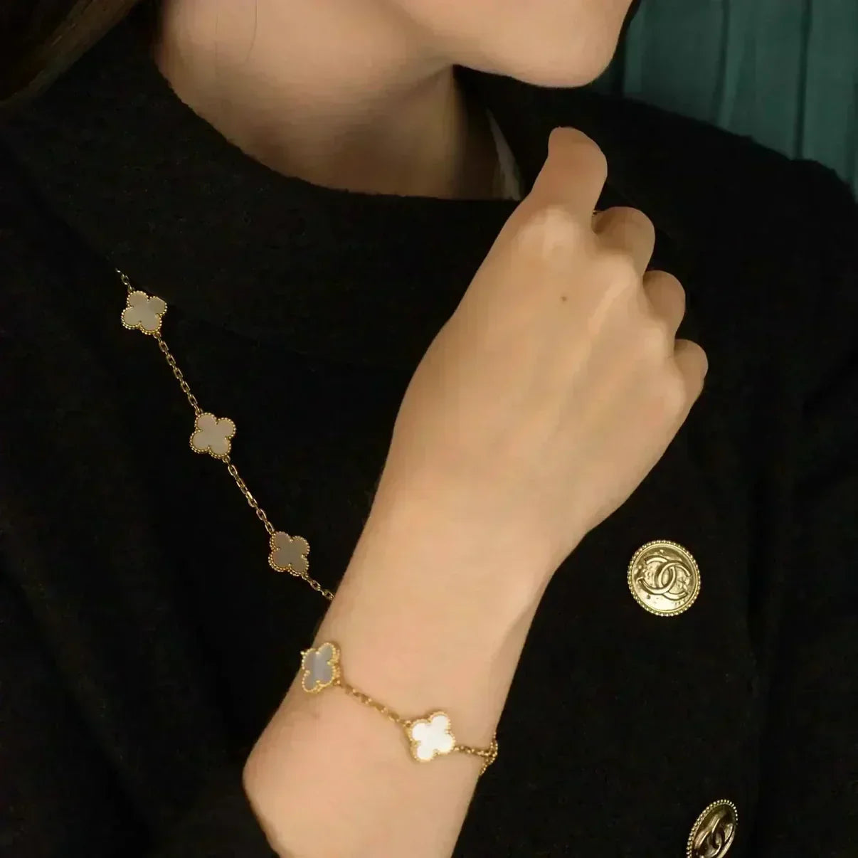 [NOBLE AURA]CLOVER WHITE PEARL MOP 5 MOTIF BRACELET COLLECTION