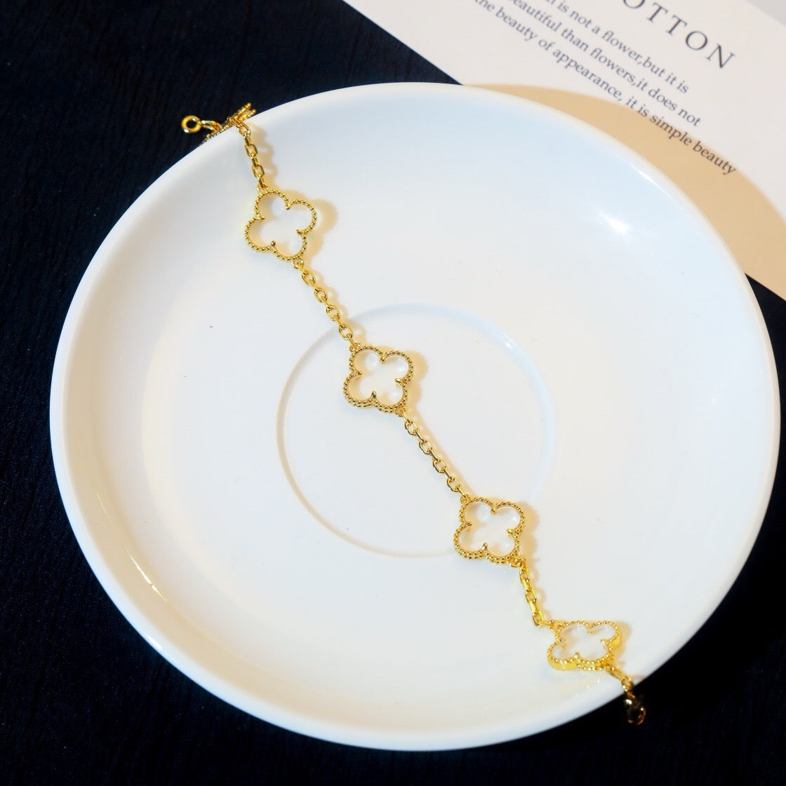[NOBLE AURA]CLOVER 5 MOTIF ROCK CRYSTAL BRACELET