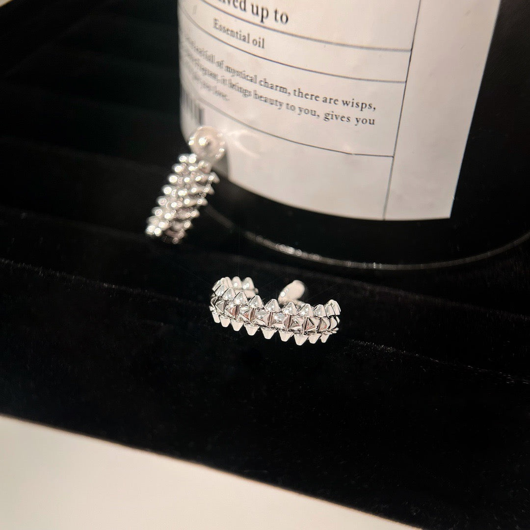 [NOBLE AURA]CLASH SMALL HOOP EARRINGS