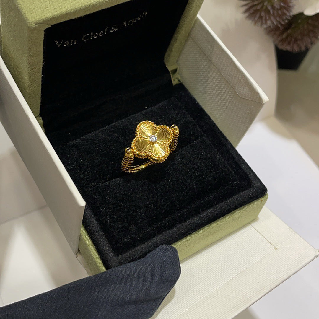 [NOBLE AURA]CLOVER RIVERSIBLE BLUE AGATE RING