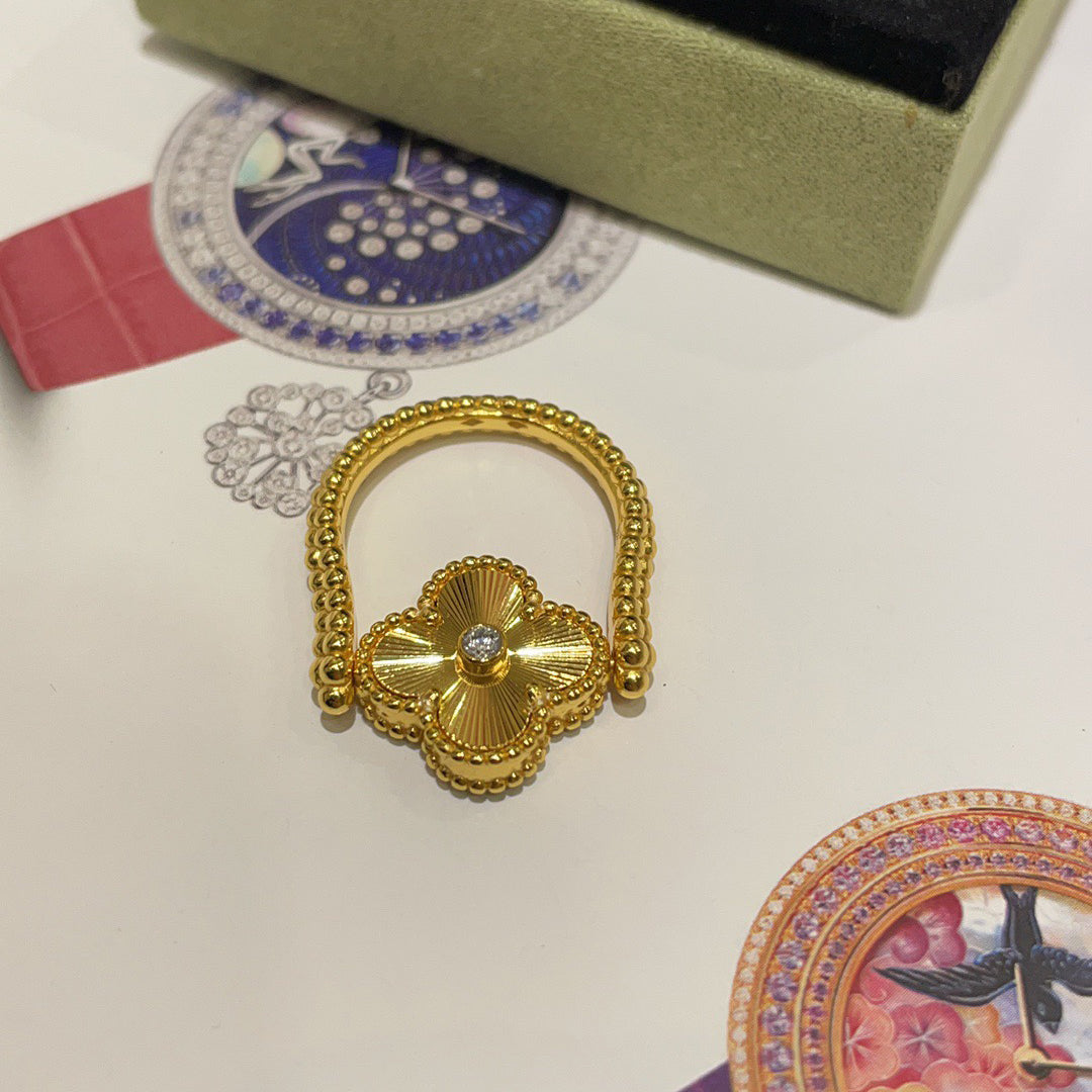 [NOBLE AURA]CLOVER RIVERSIBLE RING GOLD COLLECTION