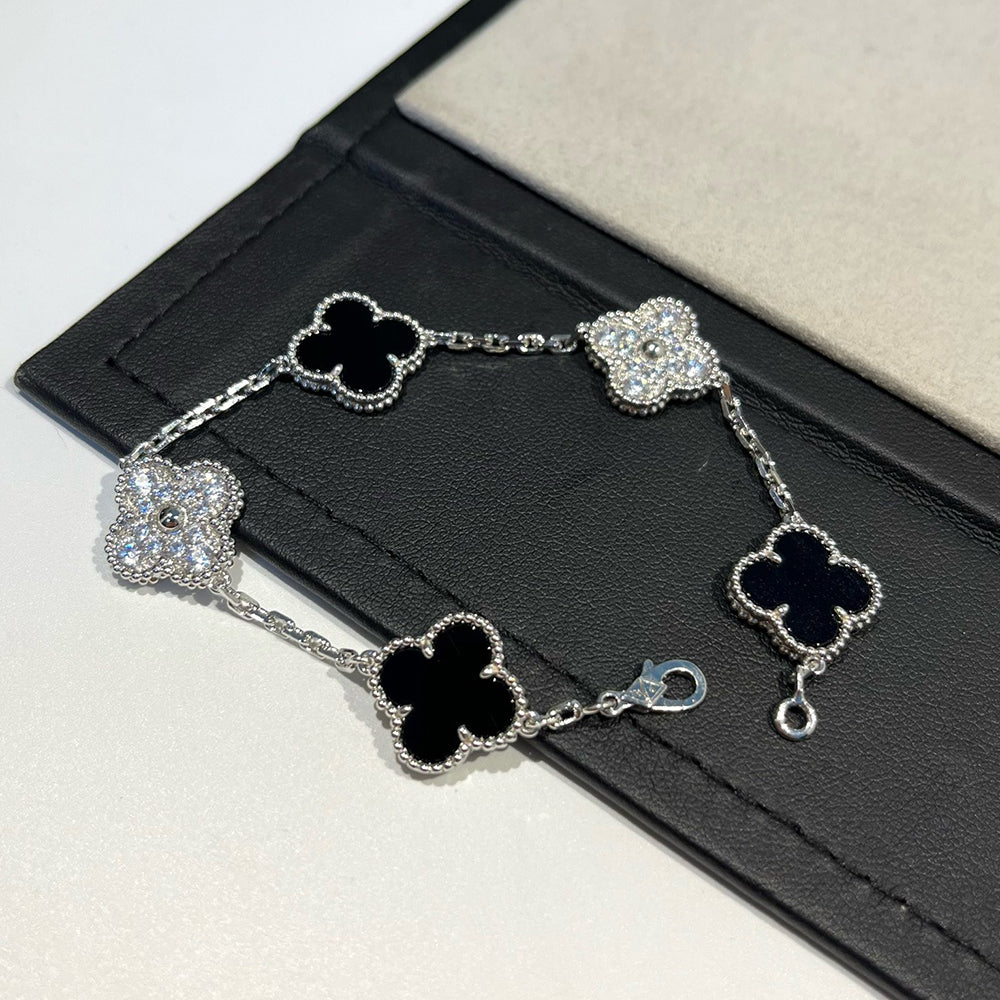 [NOBLE AURA]CLOVER 5 MOTIF ONYXS DIAMOND BRACELET SILVER