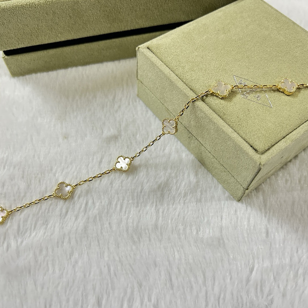 [NOBLE AURA]CLOVER 6 MOTIF WHITE MOP BRACELET