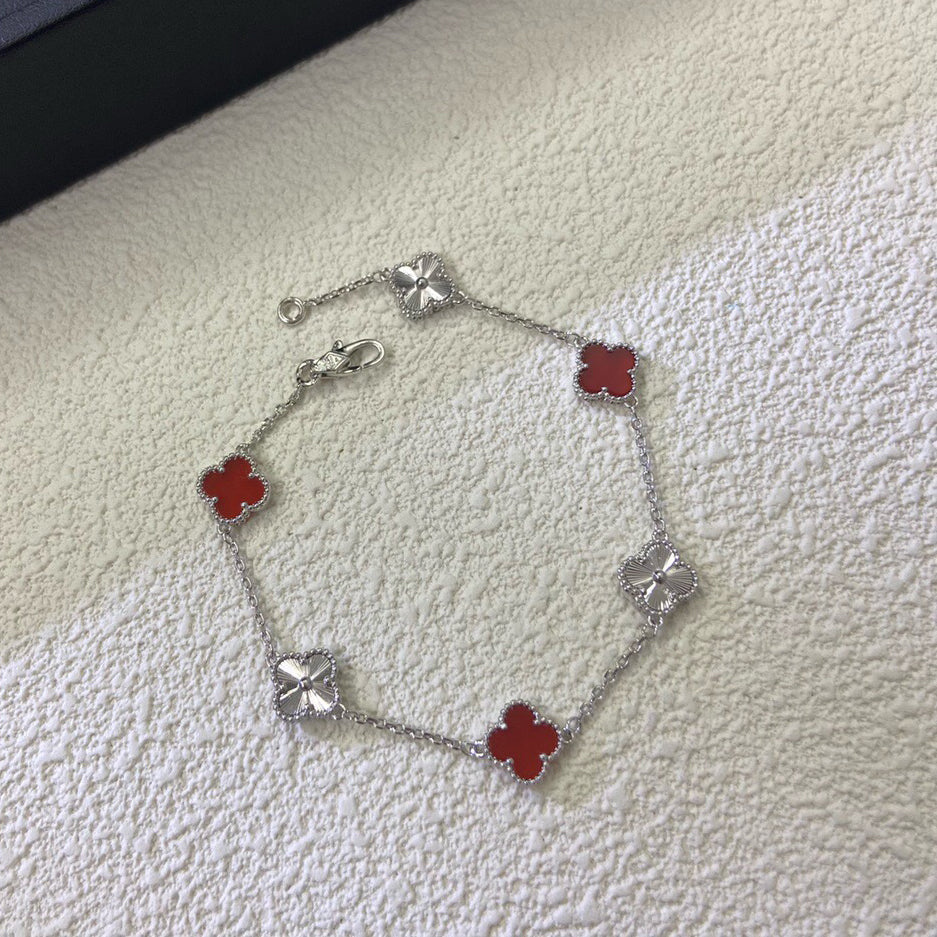 [NOBLE AURA]CLOVER 6 MOTIF RED AGATE LASER BRACELET