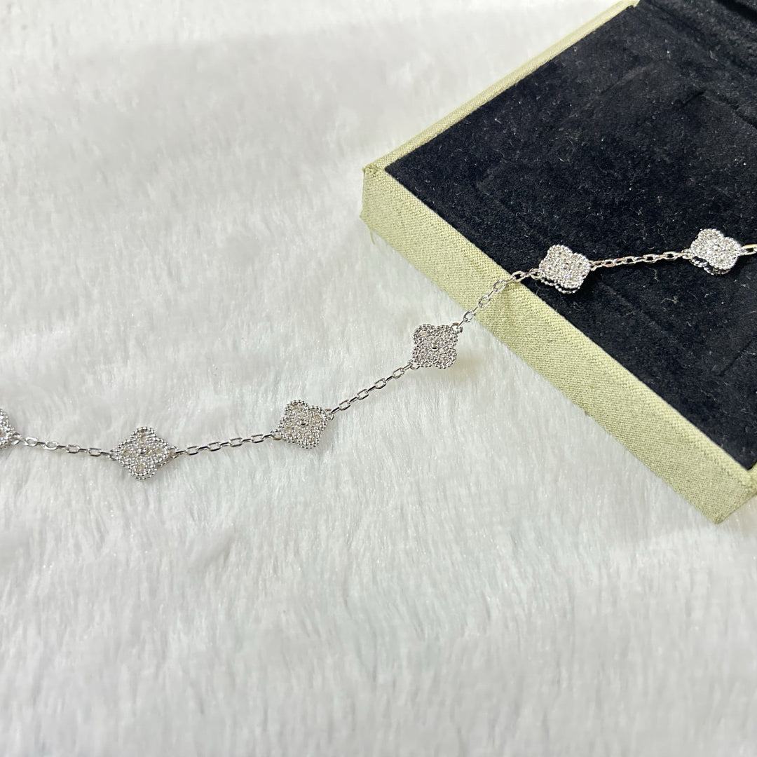 [NOBLE AURA]CLOVER 6 MOTIF DIAMOND BRACELET