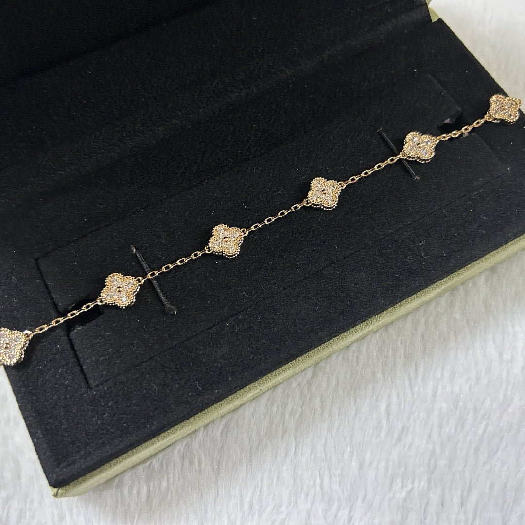 [NOBLE AURA]CLOVER 6 MOTIF DIAMOND BRACELET