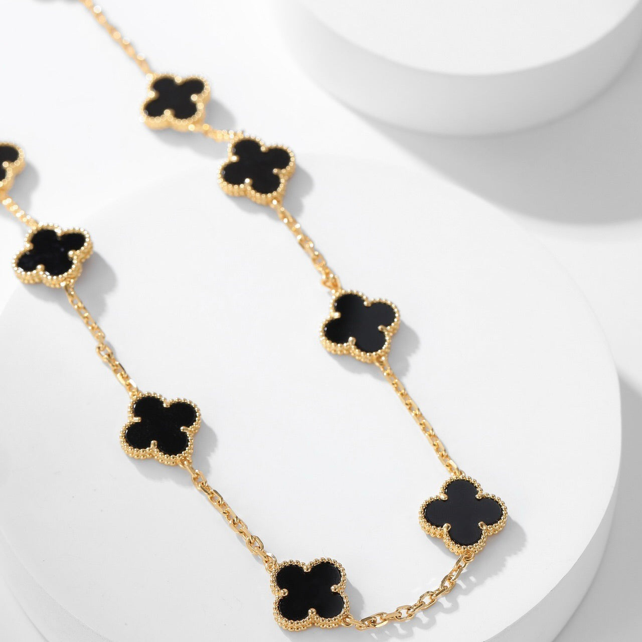 [NOBLE AURA]CLOVER 10 MOTIFS ONYX NECKLACE