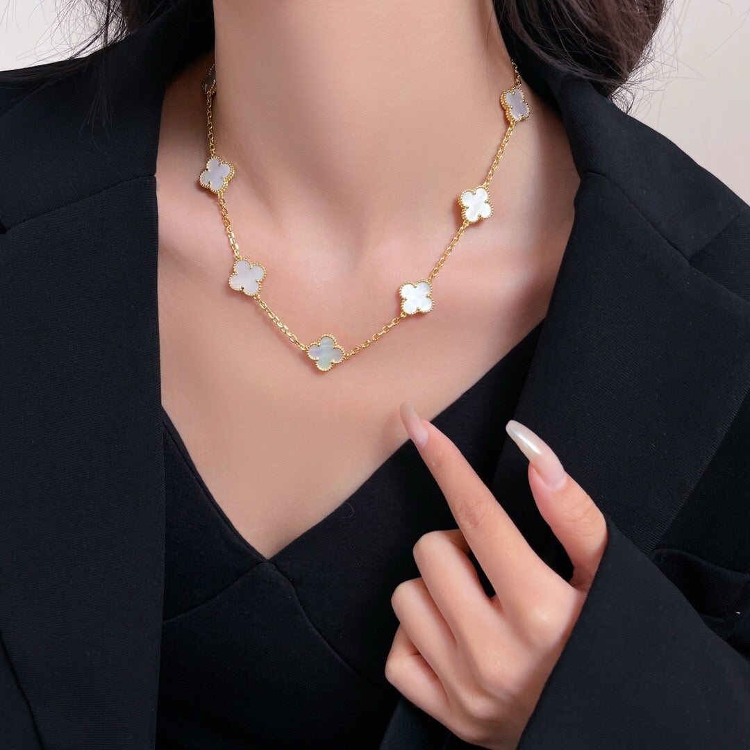 [NOBLE AURA]CLOVER 10 MOTIFS WHITE MOTHER OF PEARL NECKLACE