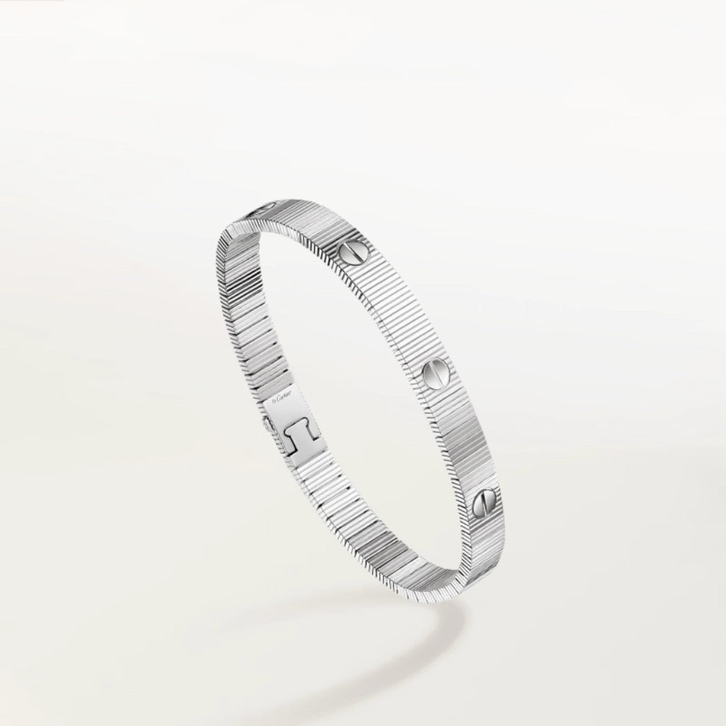 [NOBLE AURA] Clover 5-Motif & LOVE Unlimited Bracelet Set