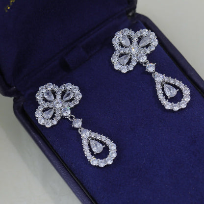 [NOBLE AURA]LOOP EARRINGS FULL MOTIF DIAMOND