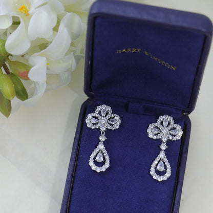 [NOBLE AURA]LOOP EARRINGS FULL MOTIF DIAMOND