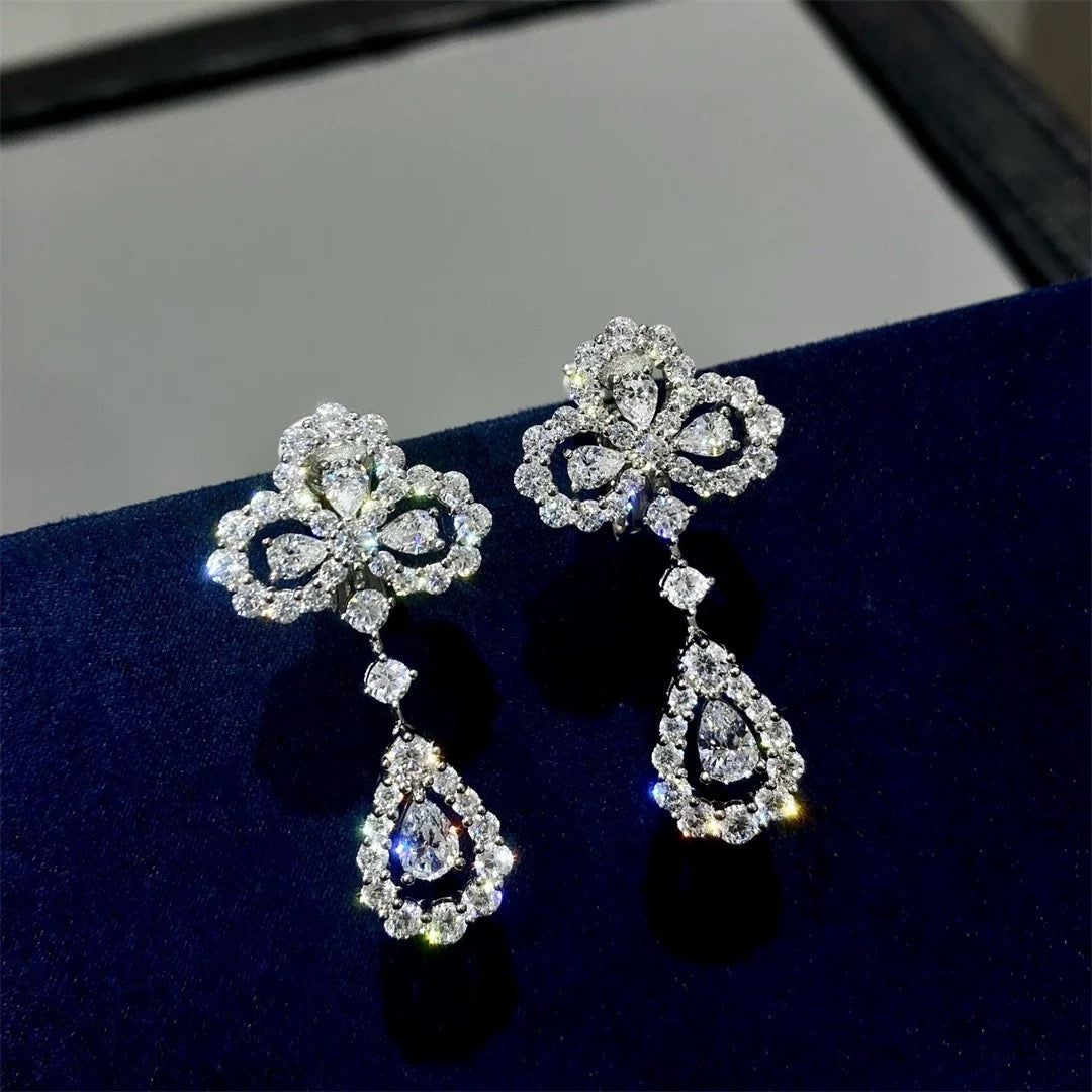 [NOBLE AURA]LOOP EARRINGS FULL MOTIF DIAMOND