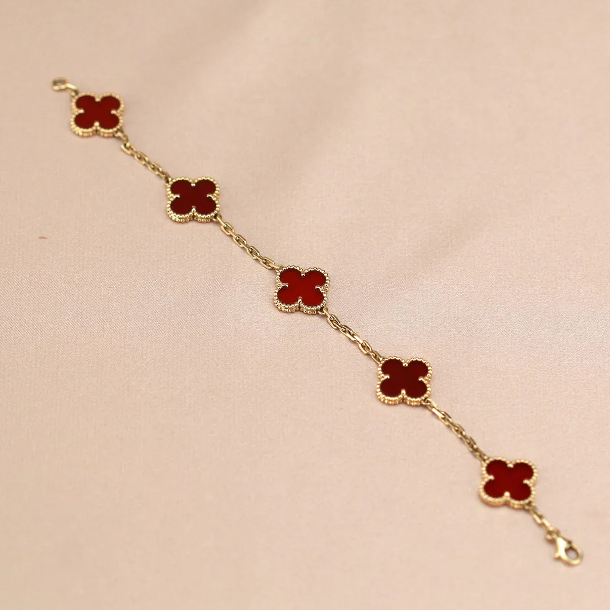 [NOBLE AURA] CLOVER 5 MOTIF RED CORNELIAN BRACELET COLLECTION