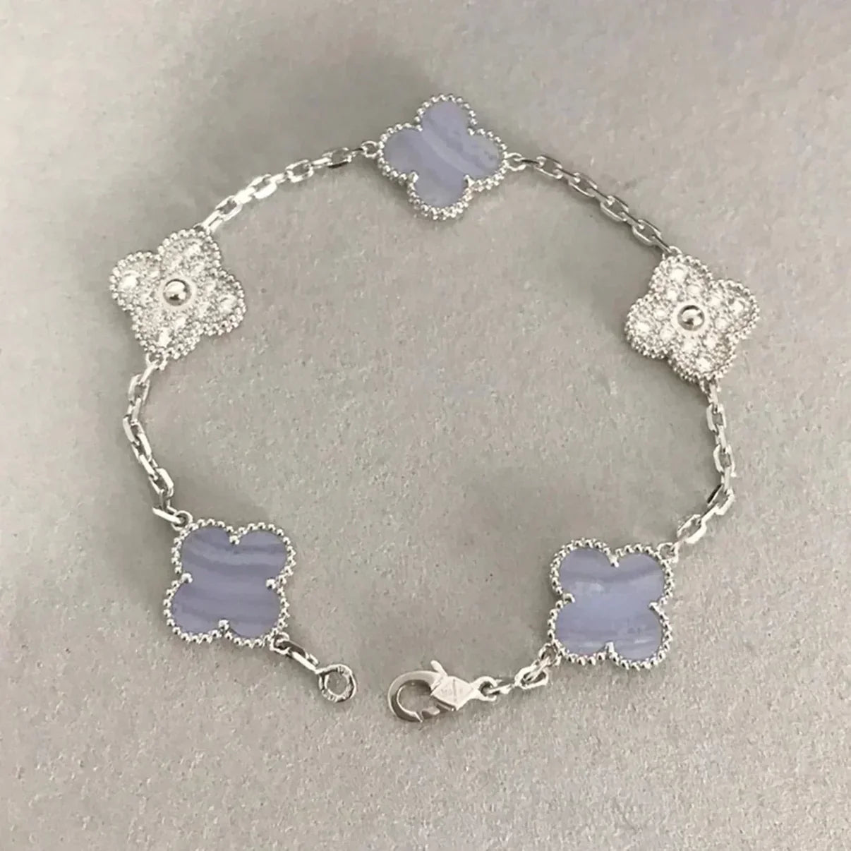 [NOBLE AURA] CLOVER 5 MOTIF PURPLE CHALCEDONY BRACELET COLLECTION