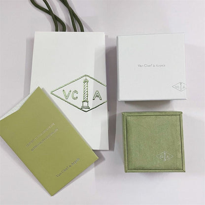 [NOBLE AURA]VA CLOVER BRACELET NECKLACE RING BOX GIFT BAG