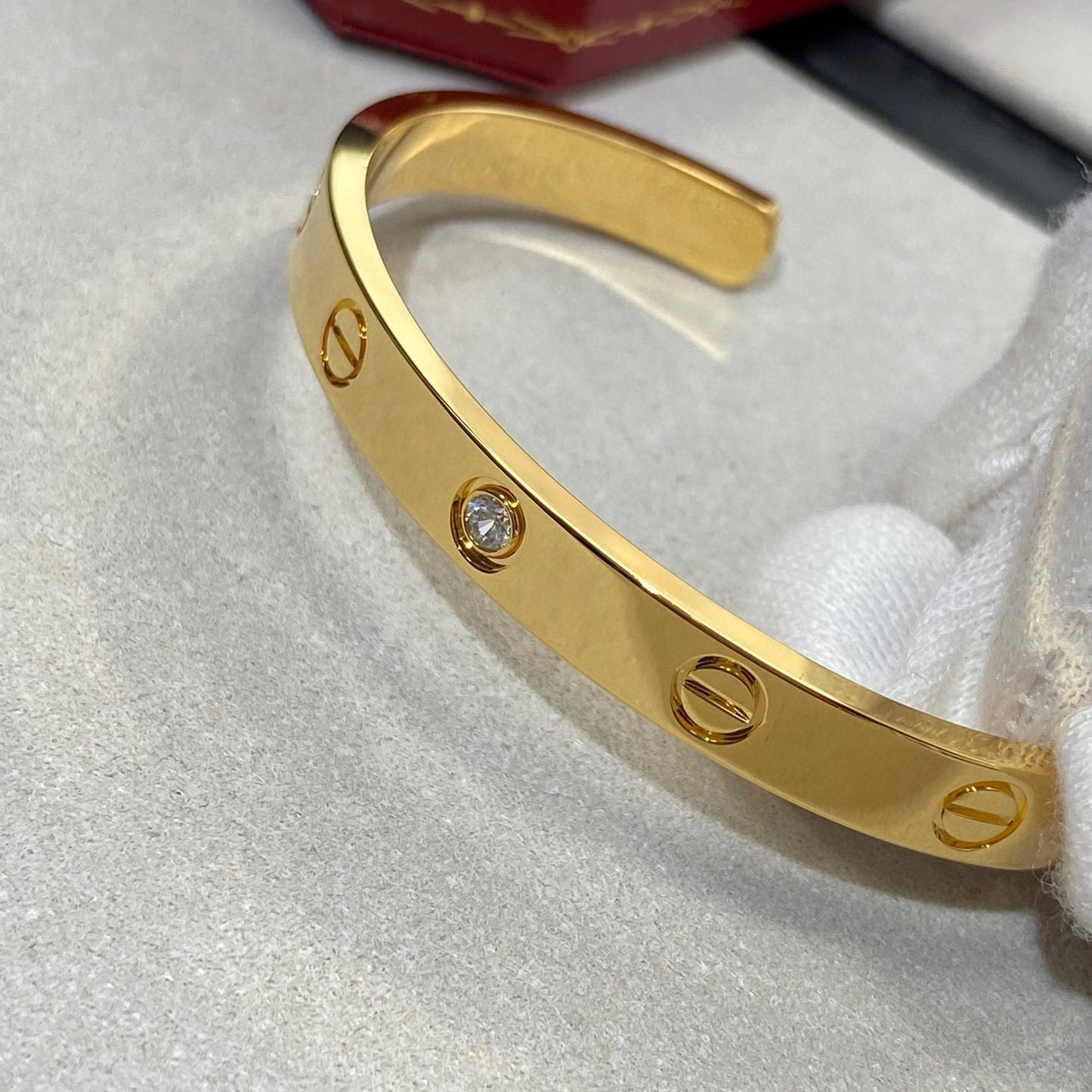 [NOBLE AURA]LOVE BRACELET 6.1MM 1 DIAMOND OPEN CUFF