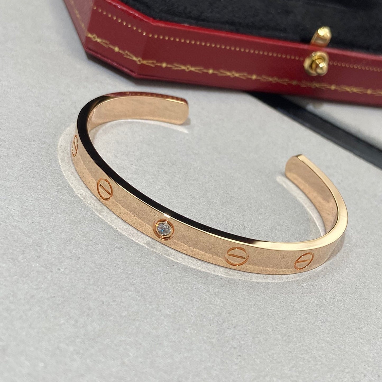 [NOBLE AURA]LOVE BRACELET 6.1MM 1 DIAMOND OPEN CUFF