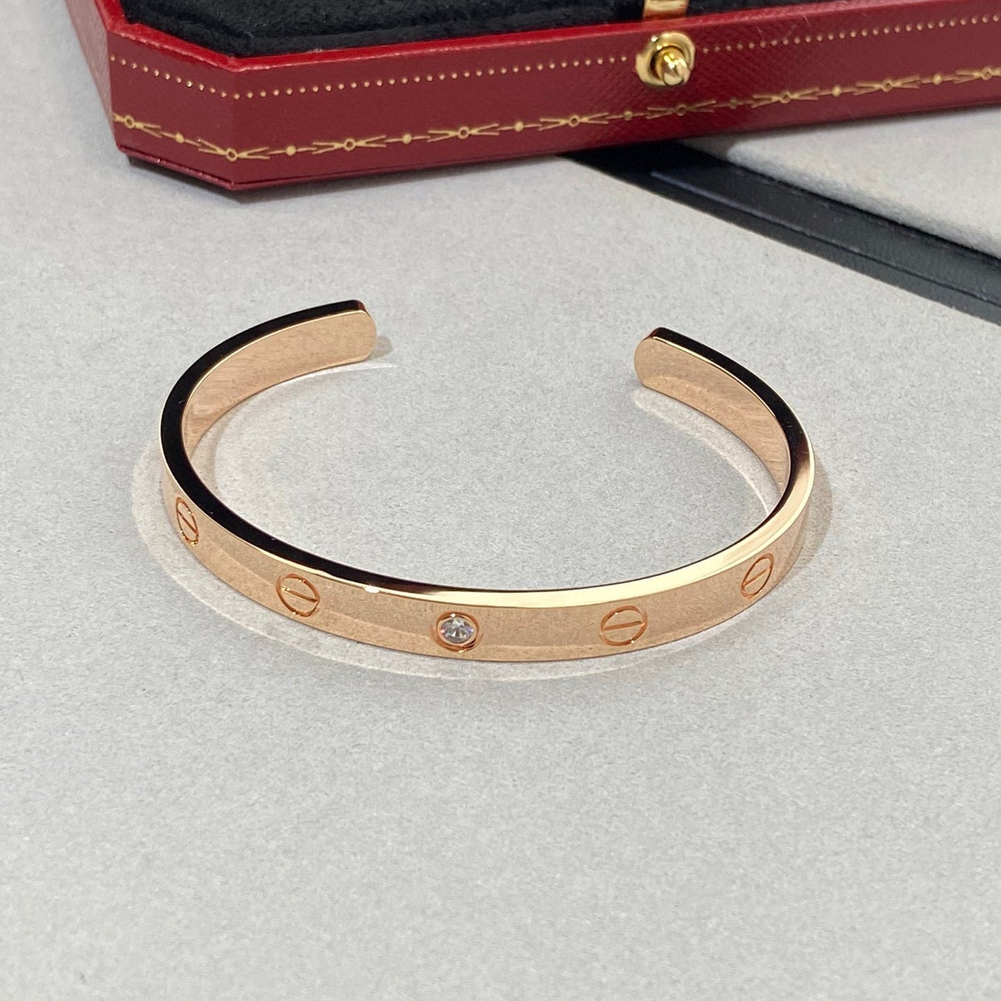 [NOBLE AURA]LOVE BRACELET 6.1MM 1 DIAMOND OPEN CUFF