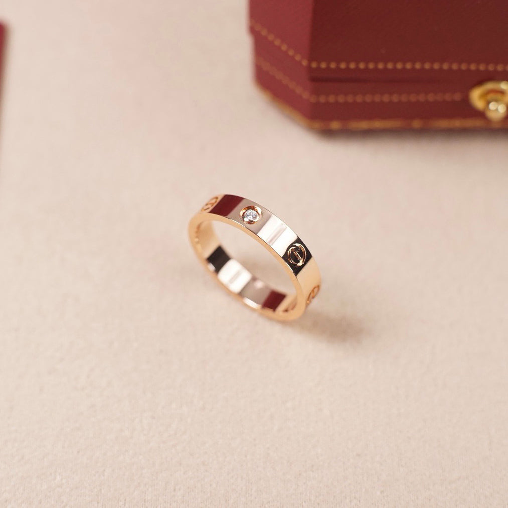 [NOBLE AURA] LOVE 4MM 1 DIAMOND RING
