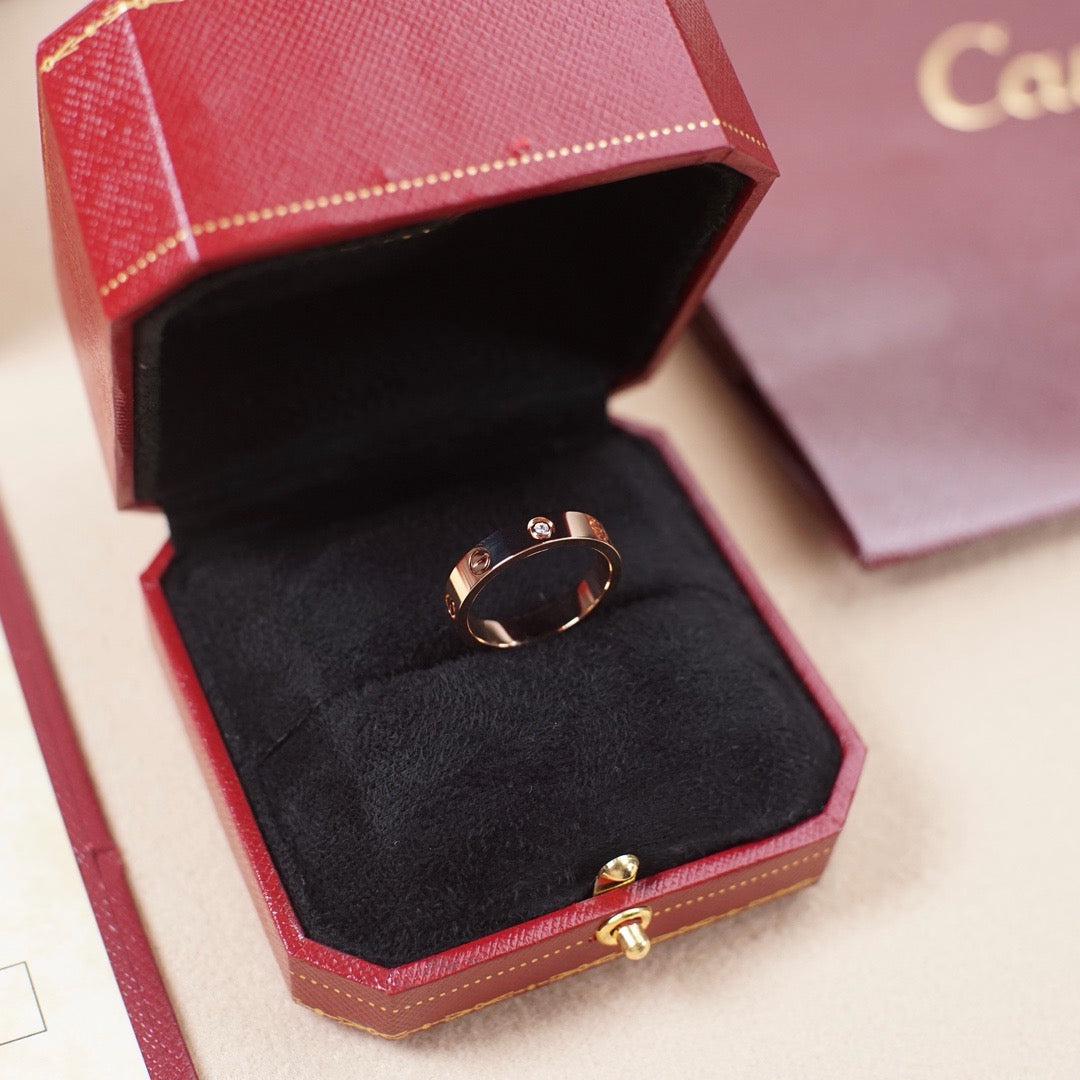 [NOBLE AURA] LOVE 4MM 1 DIAMOND RING