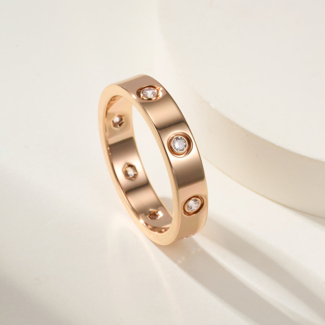 [NOBLE AURA] LOVE 4MM 8 DIAMOND RING
