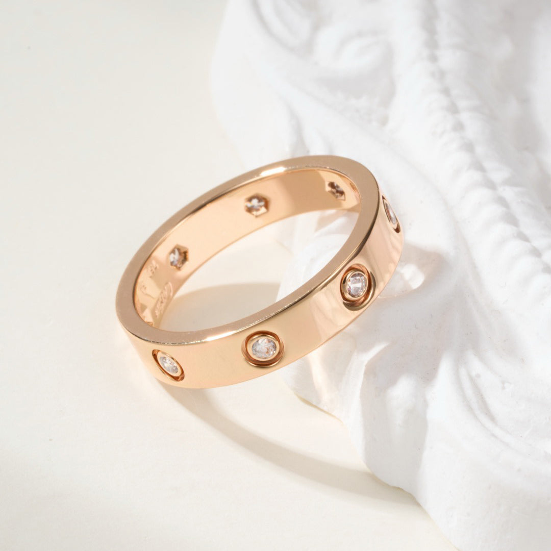 [NOBLE AURA] LOVE 4MM 8 DIAMOND RING