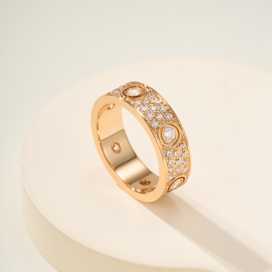 [NOBLE AURA] LOVE 5.5MM FULL-PAVE 6-DIAMOND RING