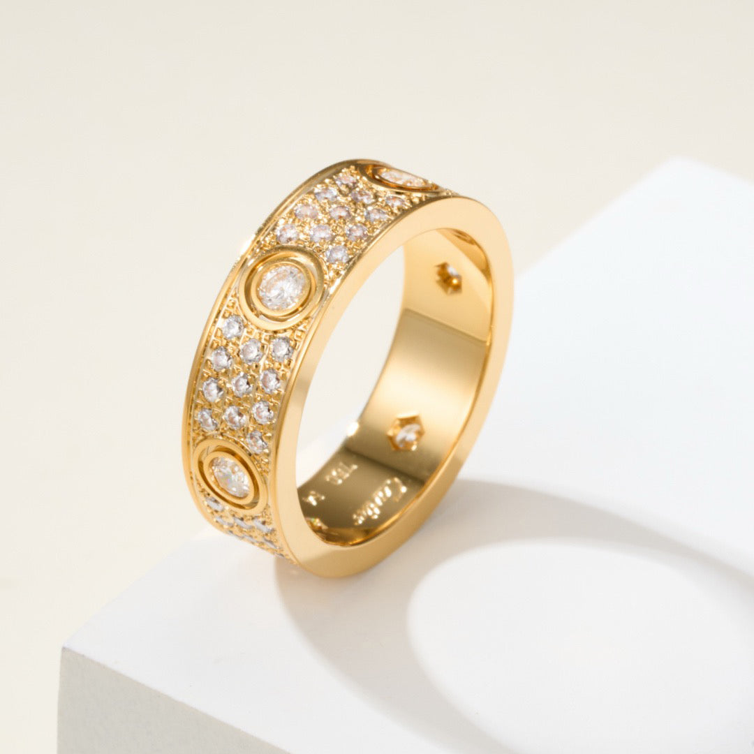 [NOBLE AURA] LOVE 5.5MM FULL-PAVE 6-DIAMOND RING