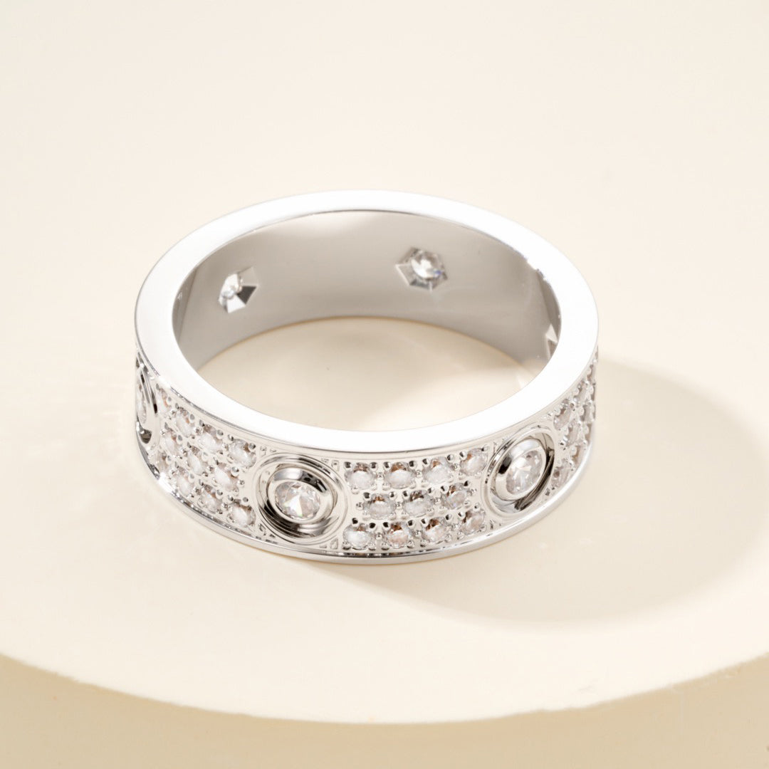 [NOBLE AURA] LOVE 5.5MM FULL-PAVE 6-DIAMOND RING