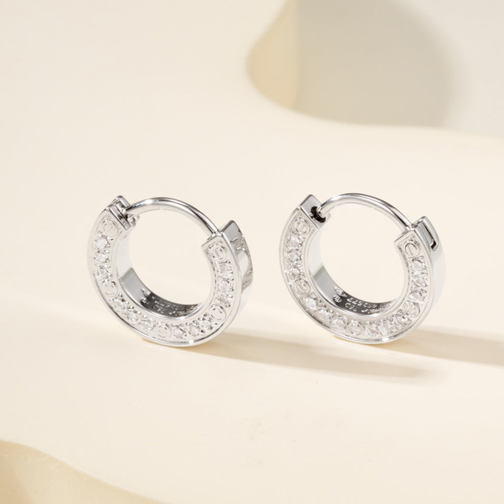 [NOBLE AURA] LOVE DIAMOND EARRINGS