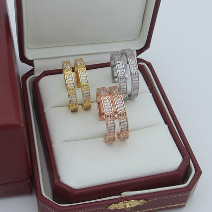 [NOBLE AURA] LOVE EARRINGS 3.6MM DIAMOND PAVED