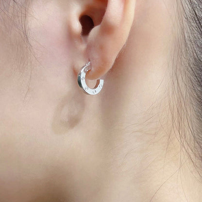 [NOBLE AURA] LOVE MINI EARRINGS