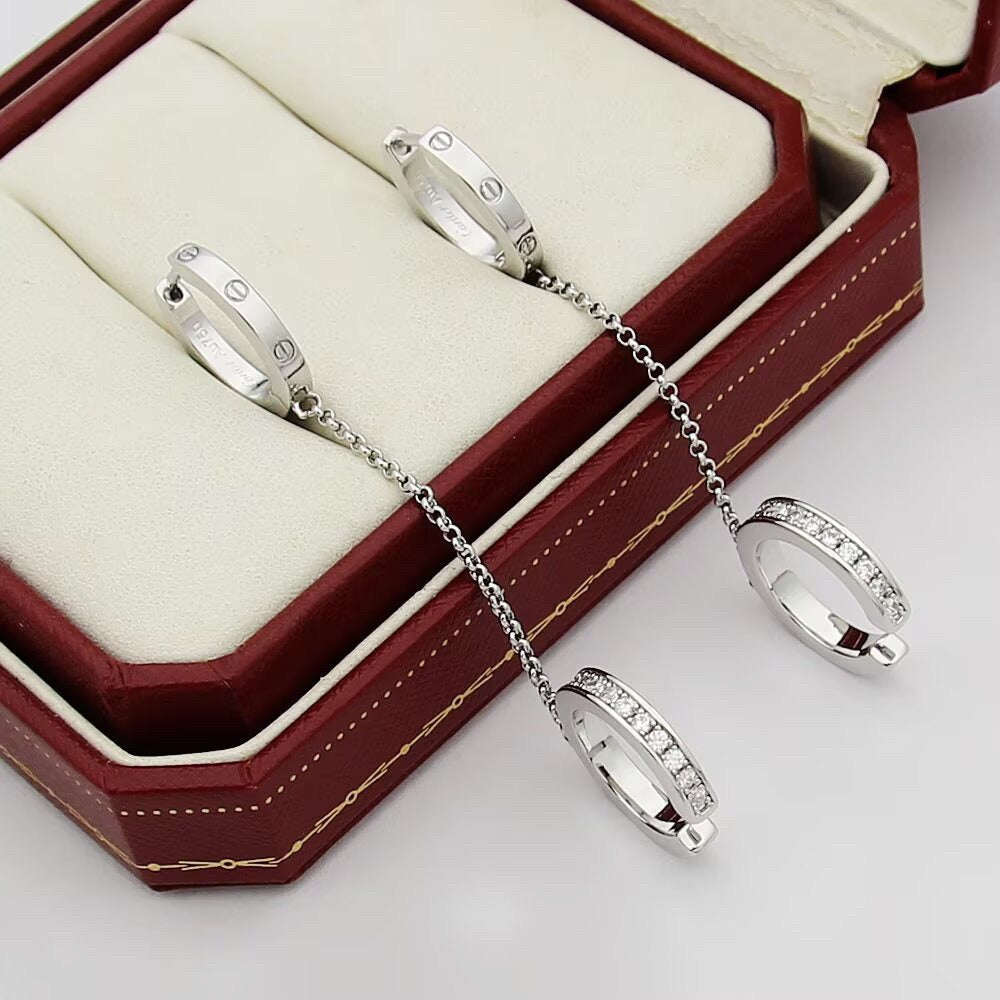 [NOBLE AURA] LOVE 3.0MM HALF DIAMOND EARRINGS