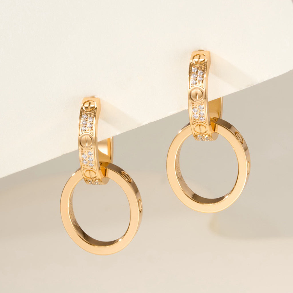 [NOBLE AURA] LOVE 3.3MM DANGLE HALF DIAMOND EARRINGS