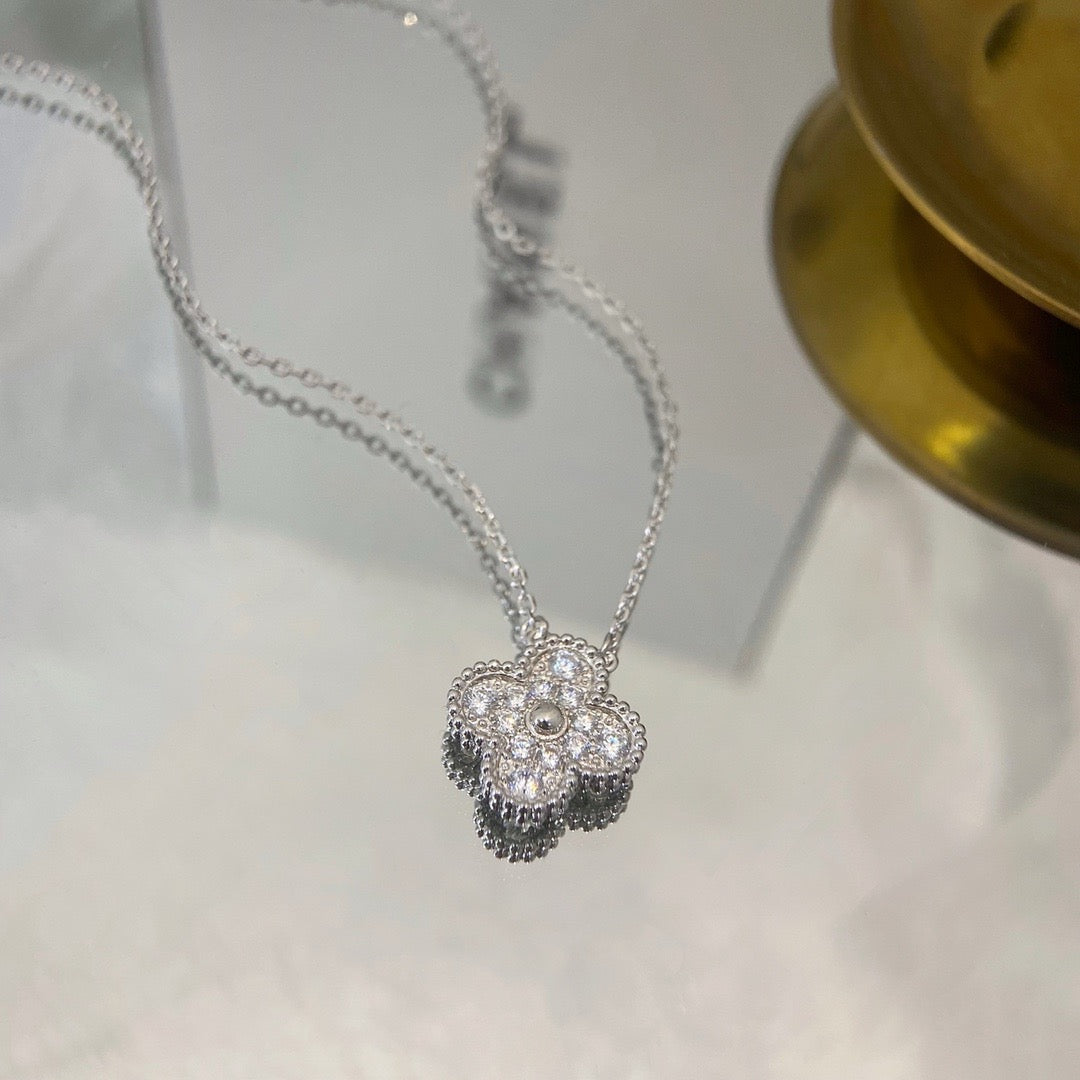 [NOBLE AURA]CLOVER 15MM DIAMOND SINGLE FLOWER NECKLACE