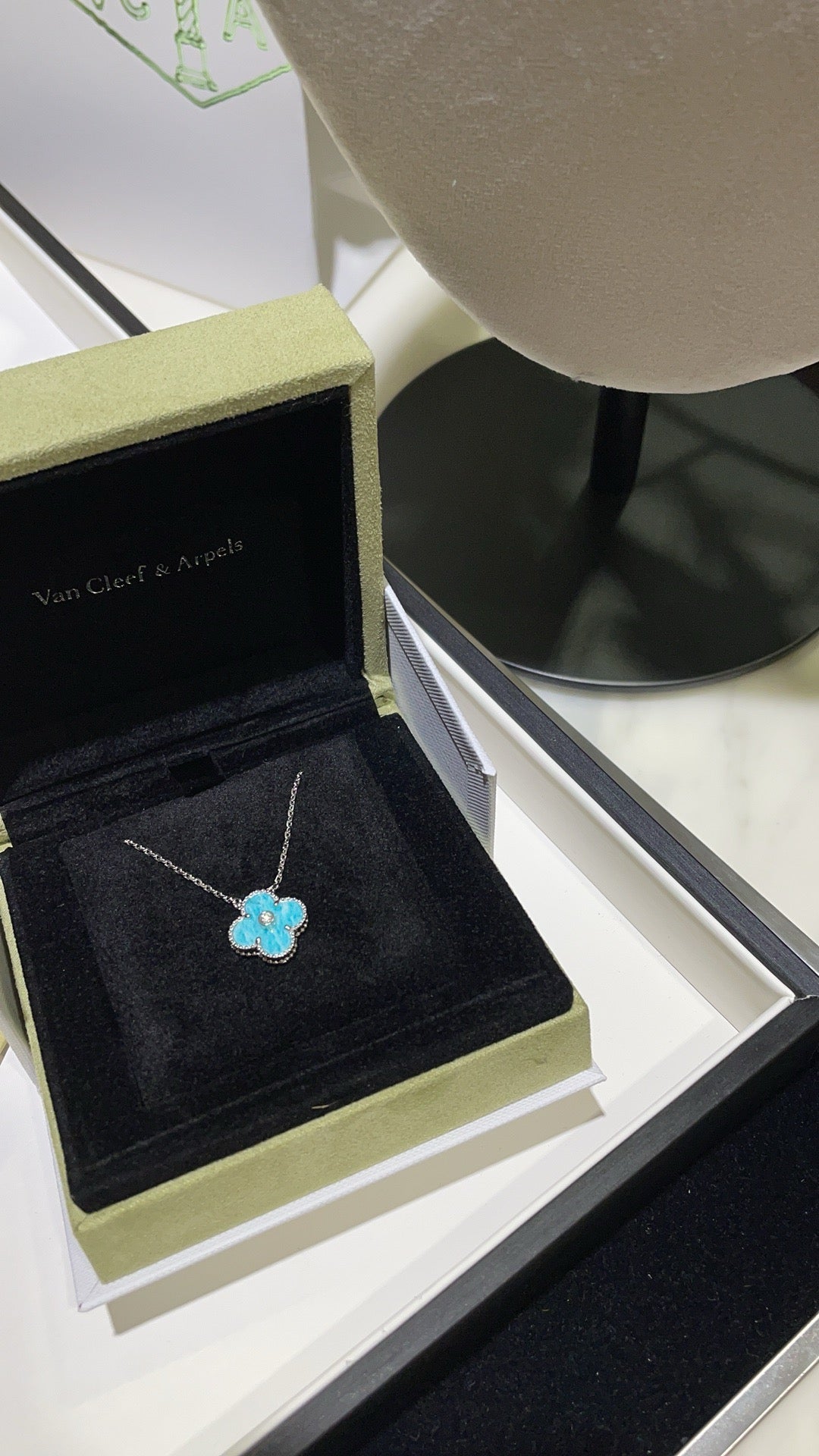 [NOBLE AURA]CLOVER 15MM DIAMOND SVRES PORCELAIN  NECKLACE SILVER