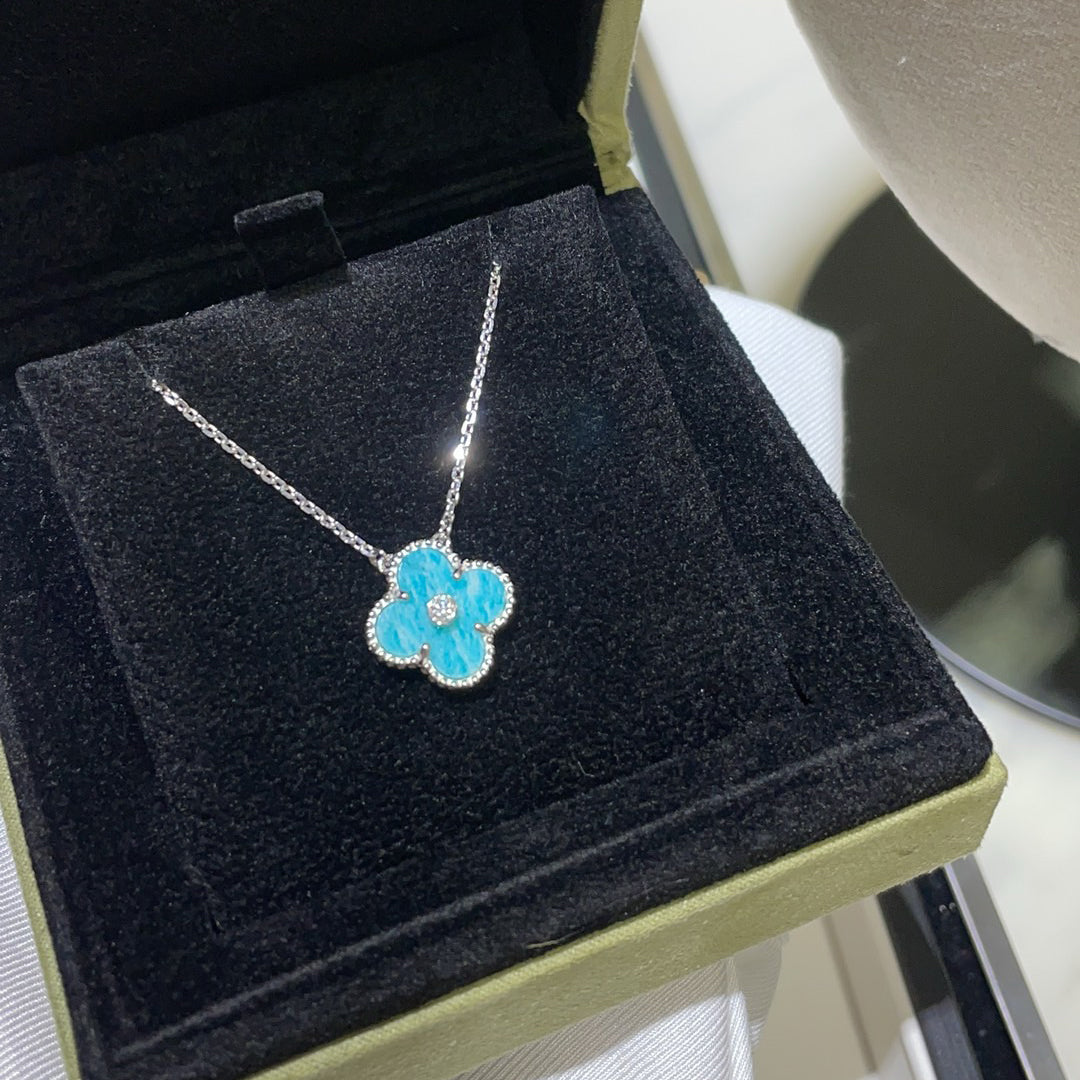 [NOBLE AURA]CLOVER 15MM DIAMOND SVRES PORCELAIN  NECKLACE SILVER
