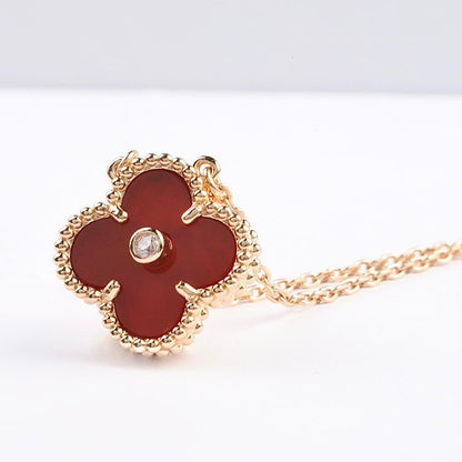 [NOBLE AURA]CLOVER 15MM DIAMOND CARNELIAN NECKLACE