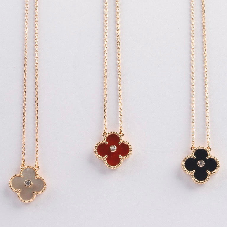 [NOBLE AURA]CLOVER 15MM DIAMOND CARNELIAN NECKLACE