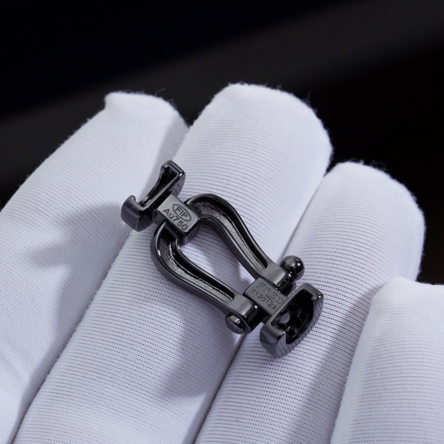 [NOBLE AURA]FORCE LARGE SERIES HORSESHOE BLACK SAMURAI BRACELET