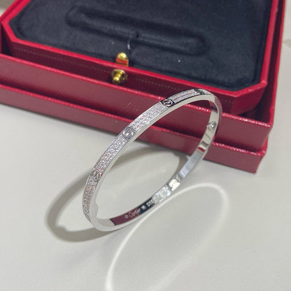 [NOBLE AURA] JUSTE Diamond & LOVE Diamond-Paved Bracelet Stack Set