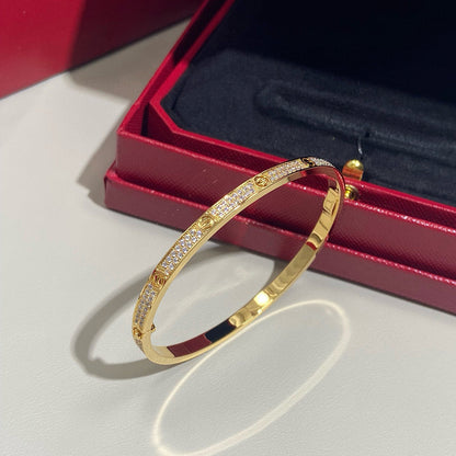 [NOBLE AURA] JUSTE Diamond & LOVE Diamond-Paved Bracelet Stack Set