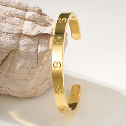 [NOBLE AURA] LOVE BRACELET 6.1MM OPEN CUFF
