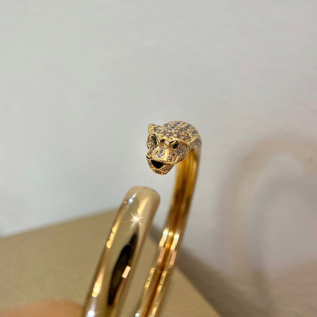 [NOBLE AURA] PANTHERE HALF DIAMOND OPEN BRACELET