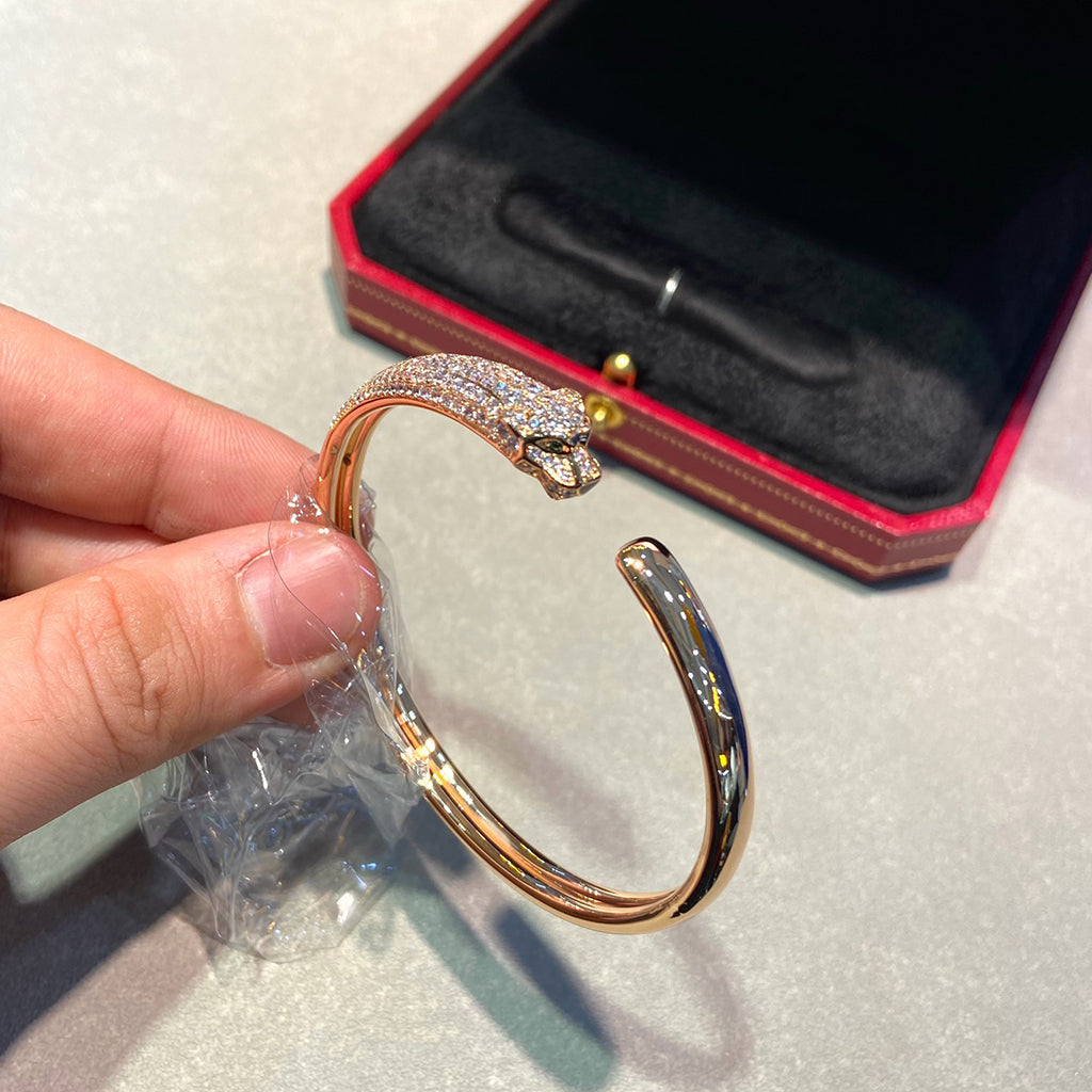 [NOBLE AURA] PANTHERE HALF DIAMOND OPEN BRACELET