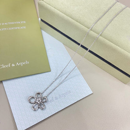 [NOBLE AURA]FLOWERLACE NECKLACE 5 DIAMONDS